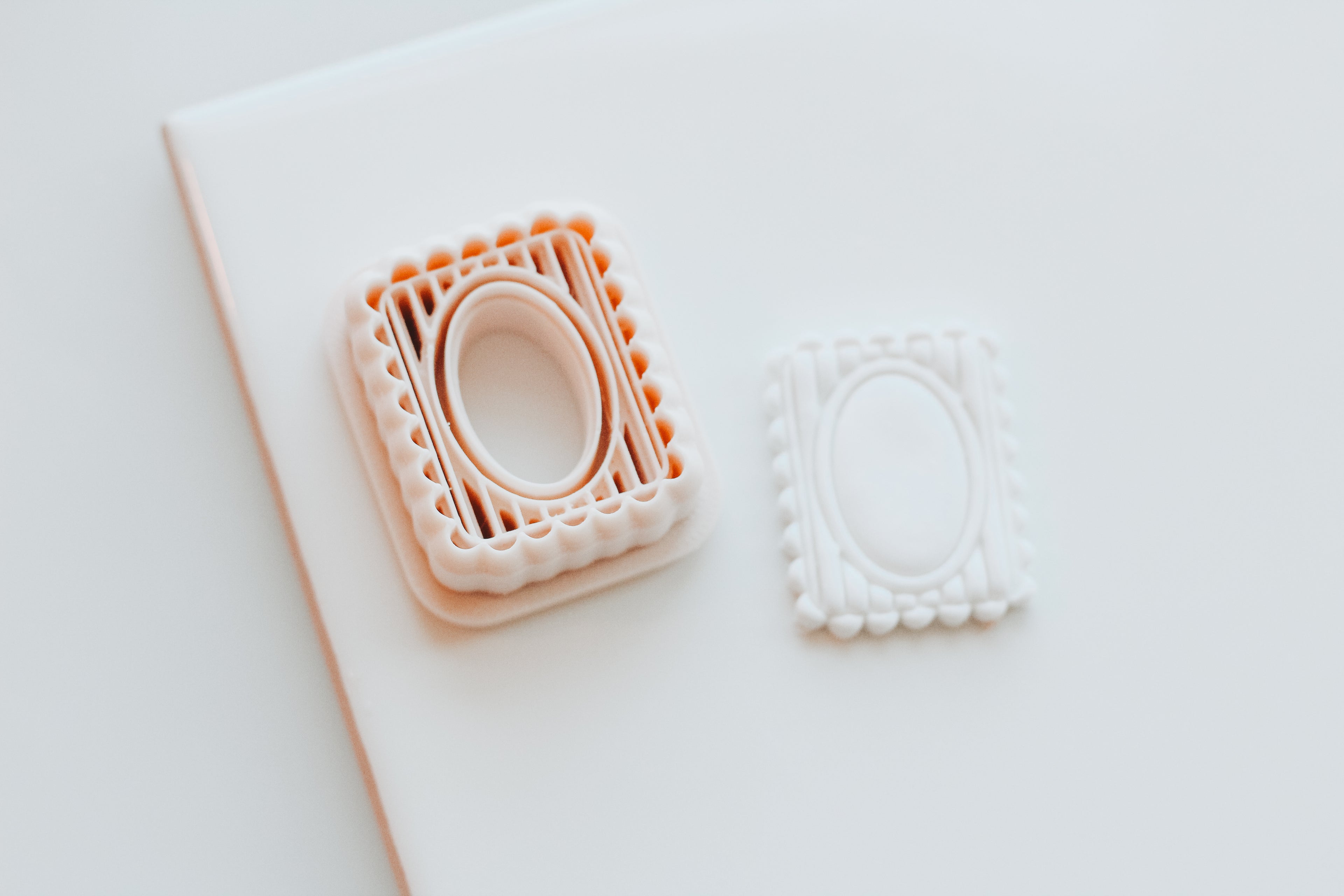 Ribbed Scallop Frame Clay Cutter