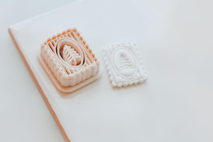 Ribbed Whimsy Tree Framed Clay Cutter