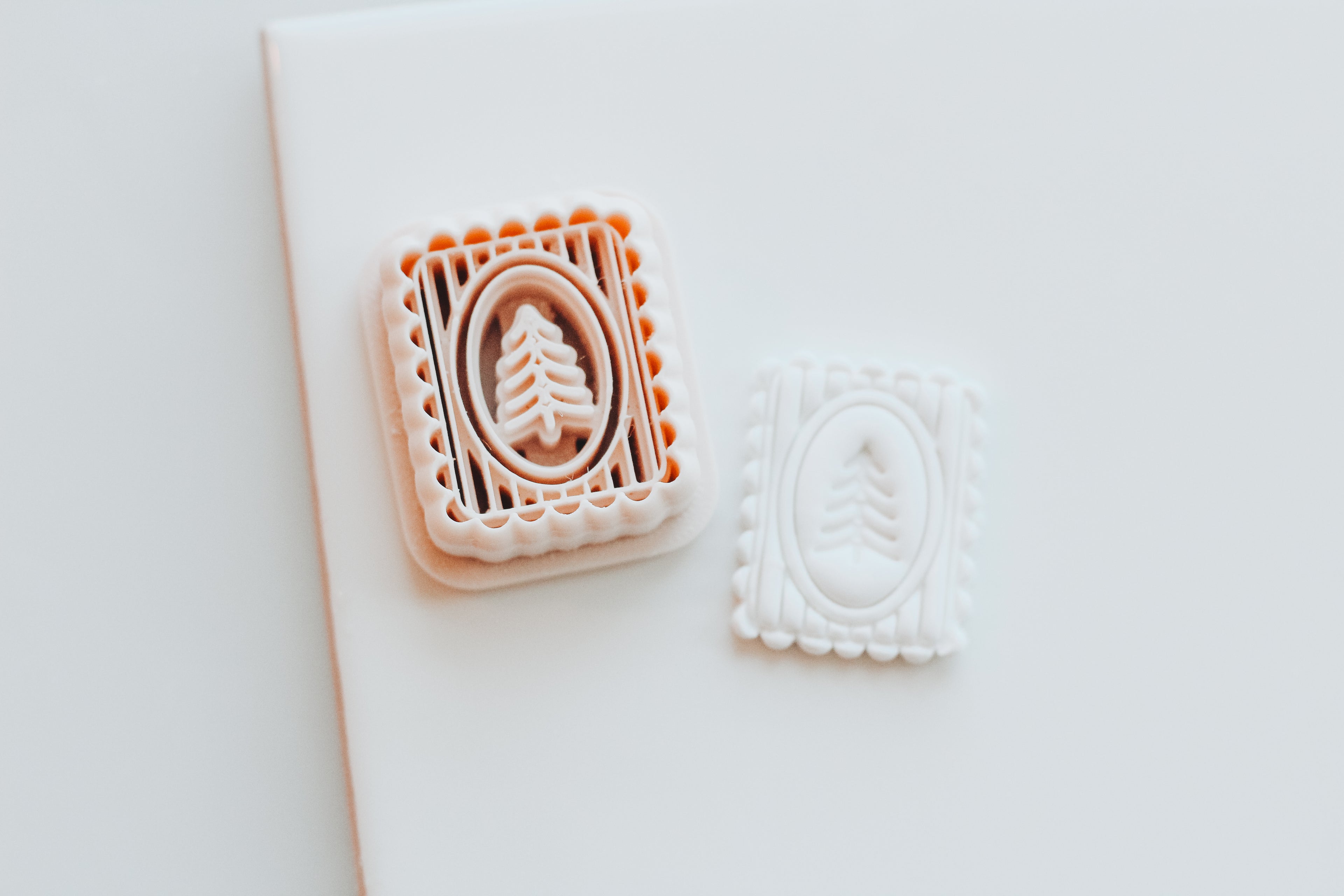 Ribbed Whimsy Tree Framed Clay Cutter
