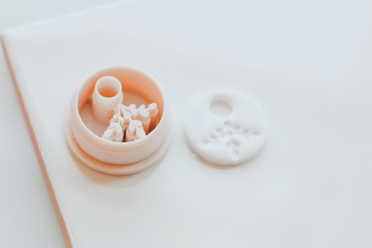 Winter Stem Circle Cutout Clay Cutter