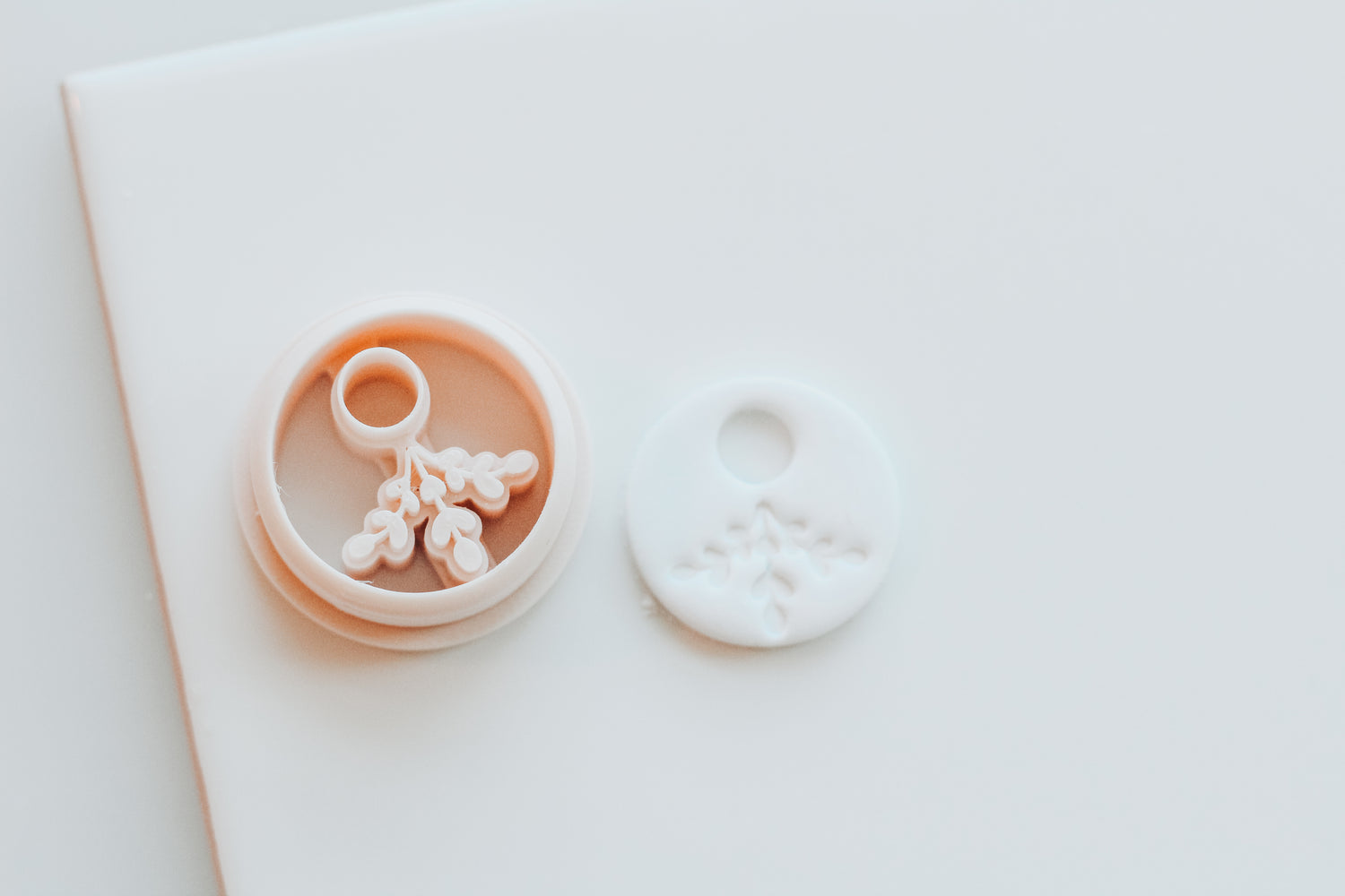 Winter Stem Circle Cutout Clay Cutter