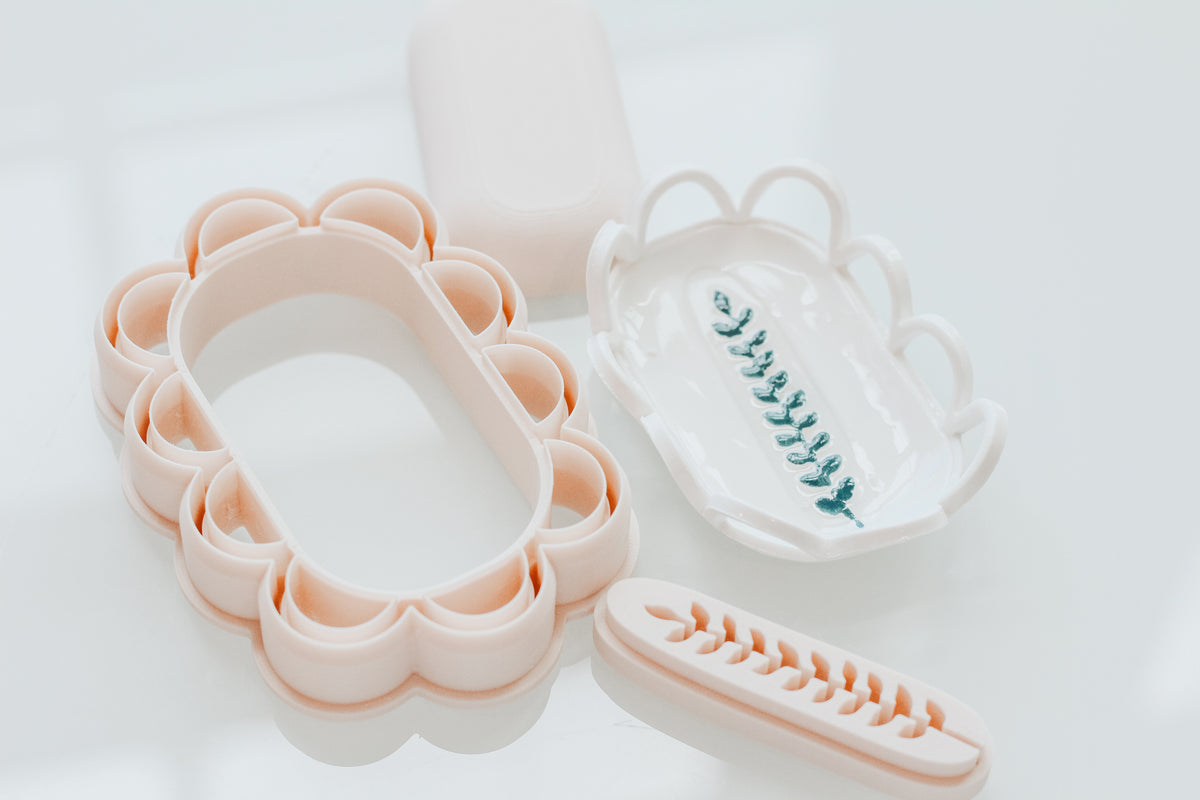 Cutout Scallop Oval Trinket Dish, Shaper, &amp; Stamp Set