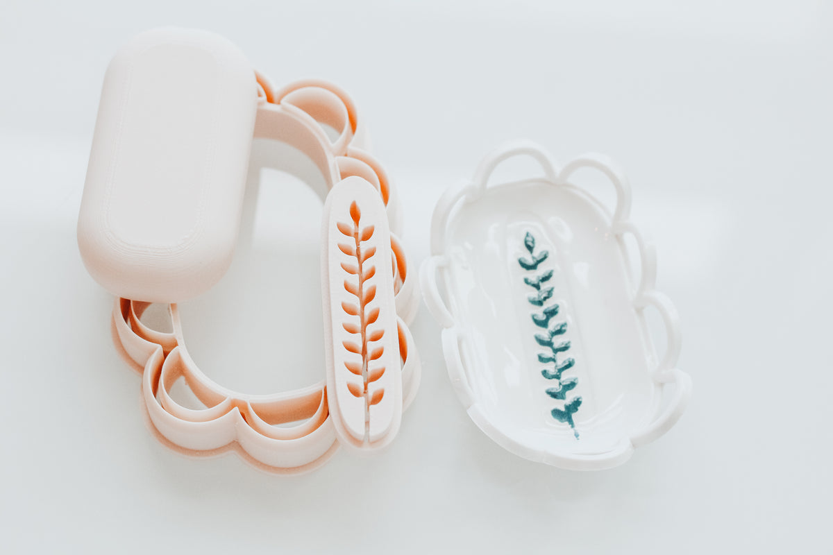 Cutout Scallop Oval Trinket Dish, Shaper, &amp; Stamp Set