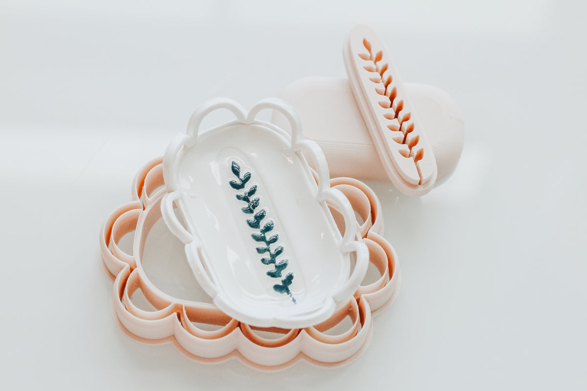 Cutout Scallop Oval Trinket Dish, Shaper, &amp; Stamp Set