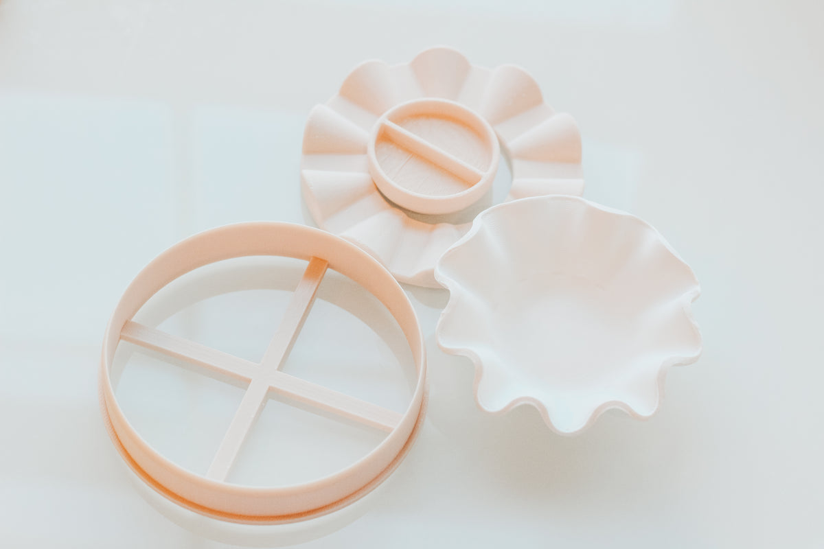 Classic Circle Trinket Dish Clay Cutter, Wavy Press &amp; Shaper Tool (Copy)