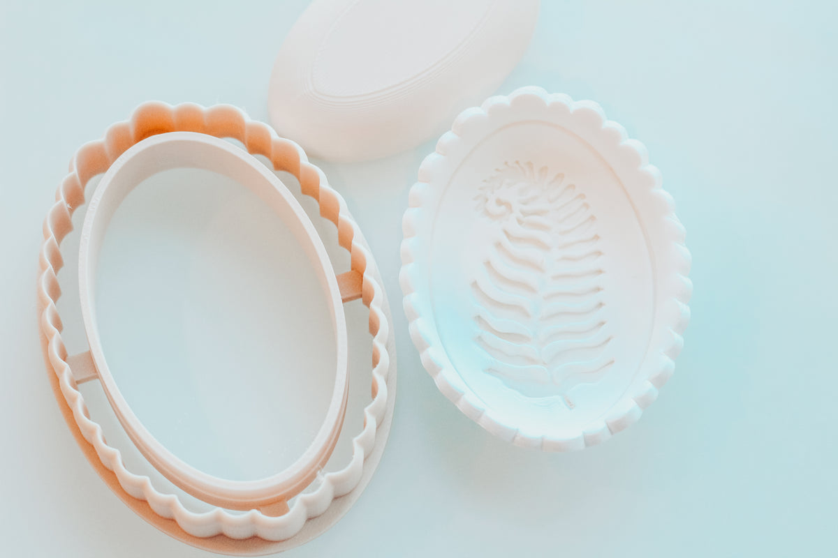 Scallop Oval Clay Trinket Dish &amp; Shaper Tool (Fern Stamp Sold Separately)