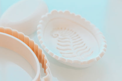 Scallop Oval Clay Trinket Dish &amp; Shaper Tool (Fern Stamp Sold Separately)