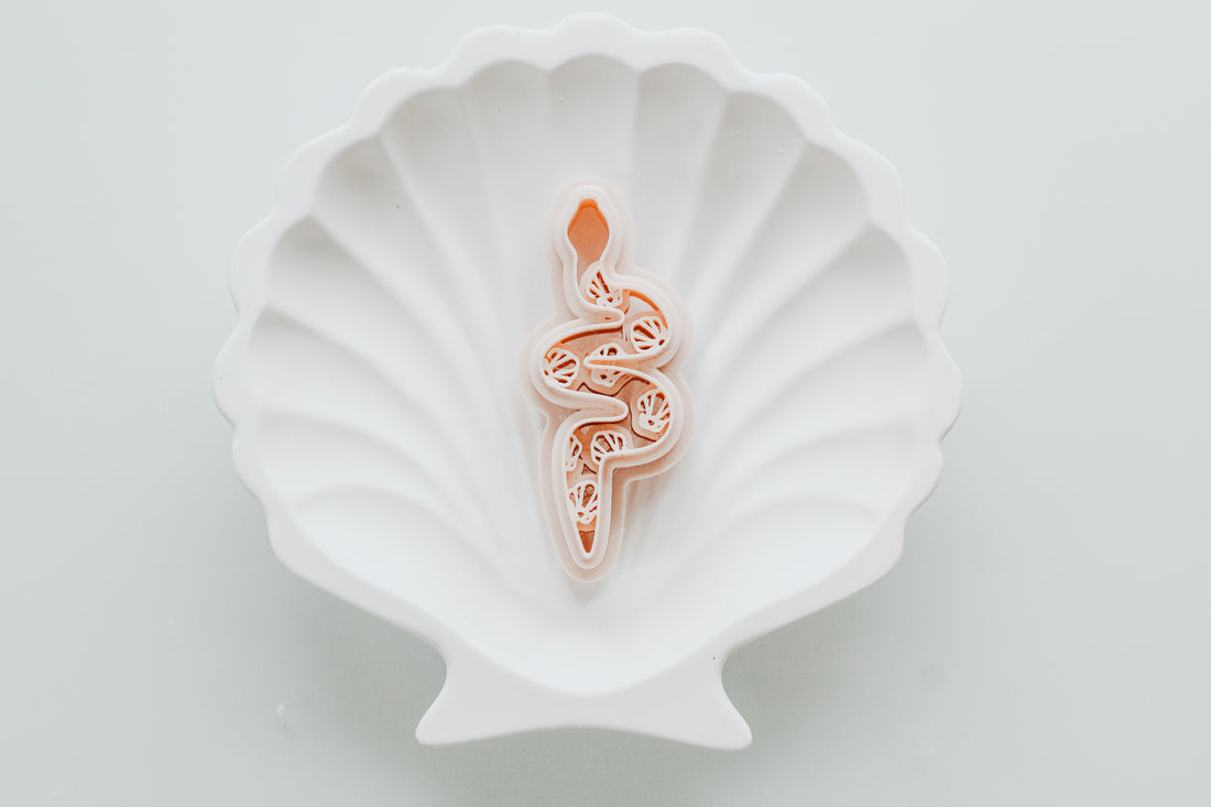 Shell Snake Clay Cutter
