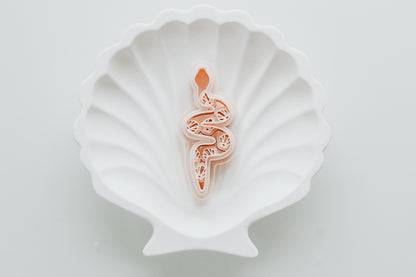 Shell Snake Clay Cutter