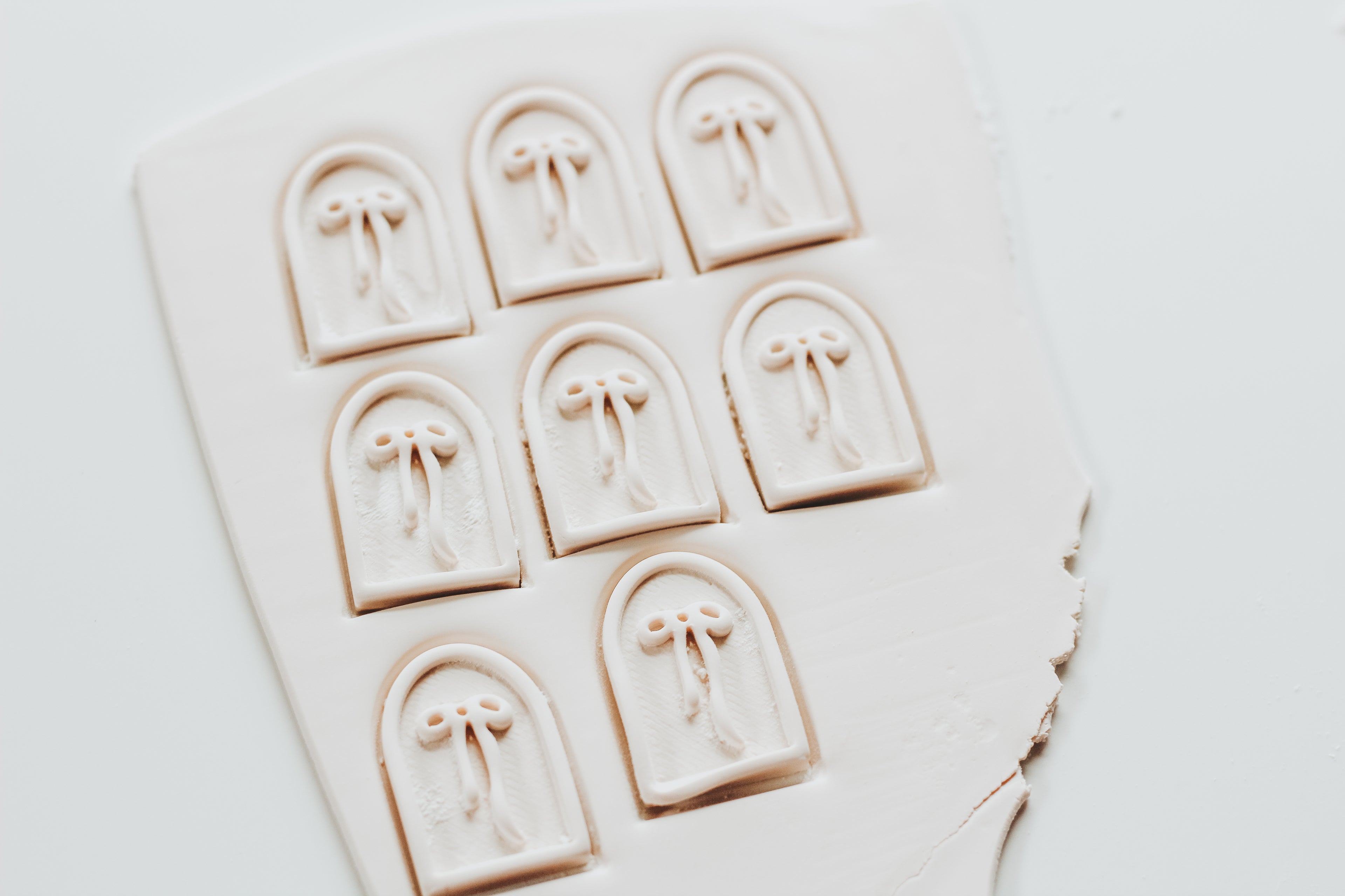 Full Press Bow Arch Clay Cutter Set