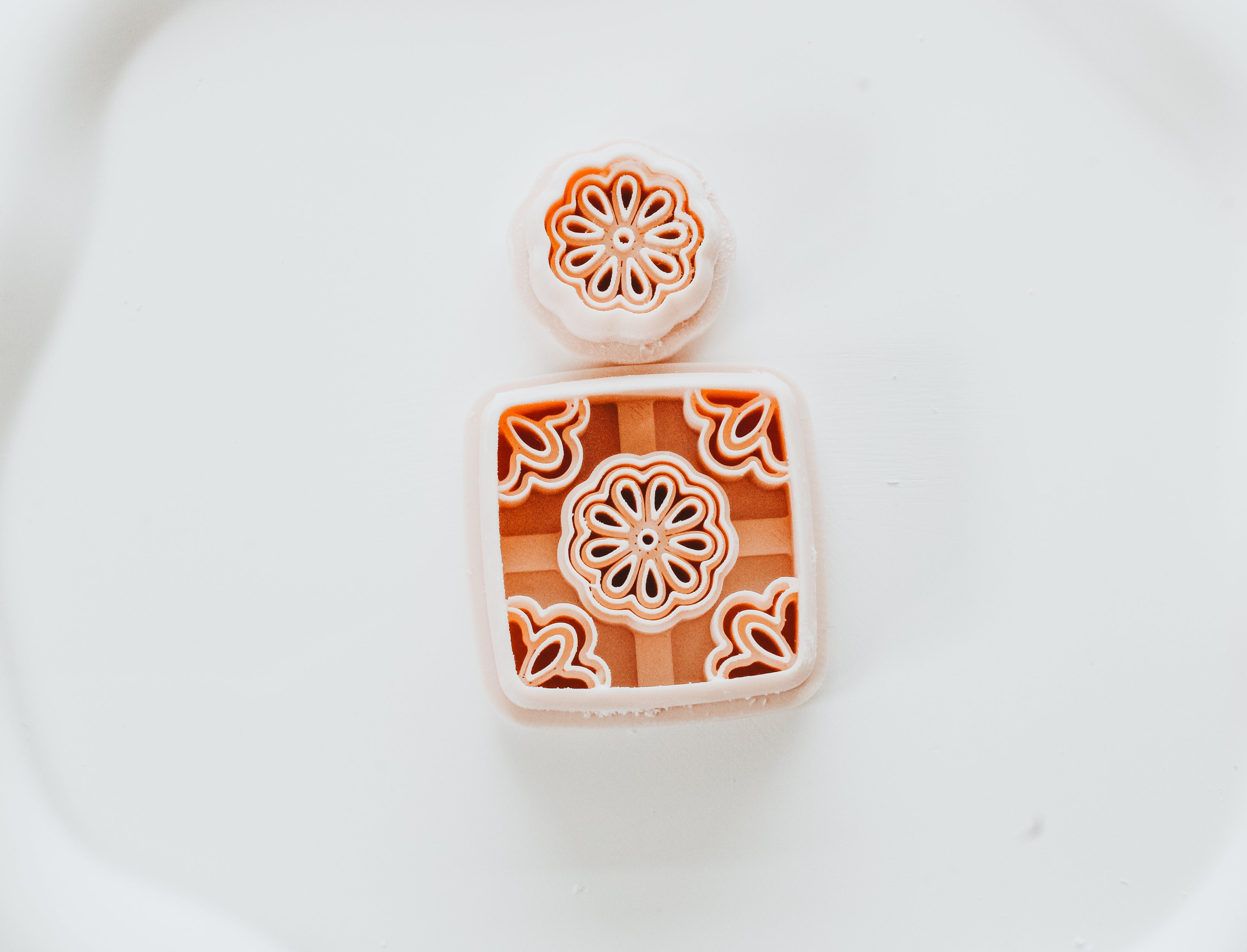 Paloma - Mexican Talavera Inspired 2 Piece Set Clay Cutter