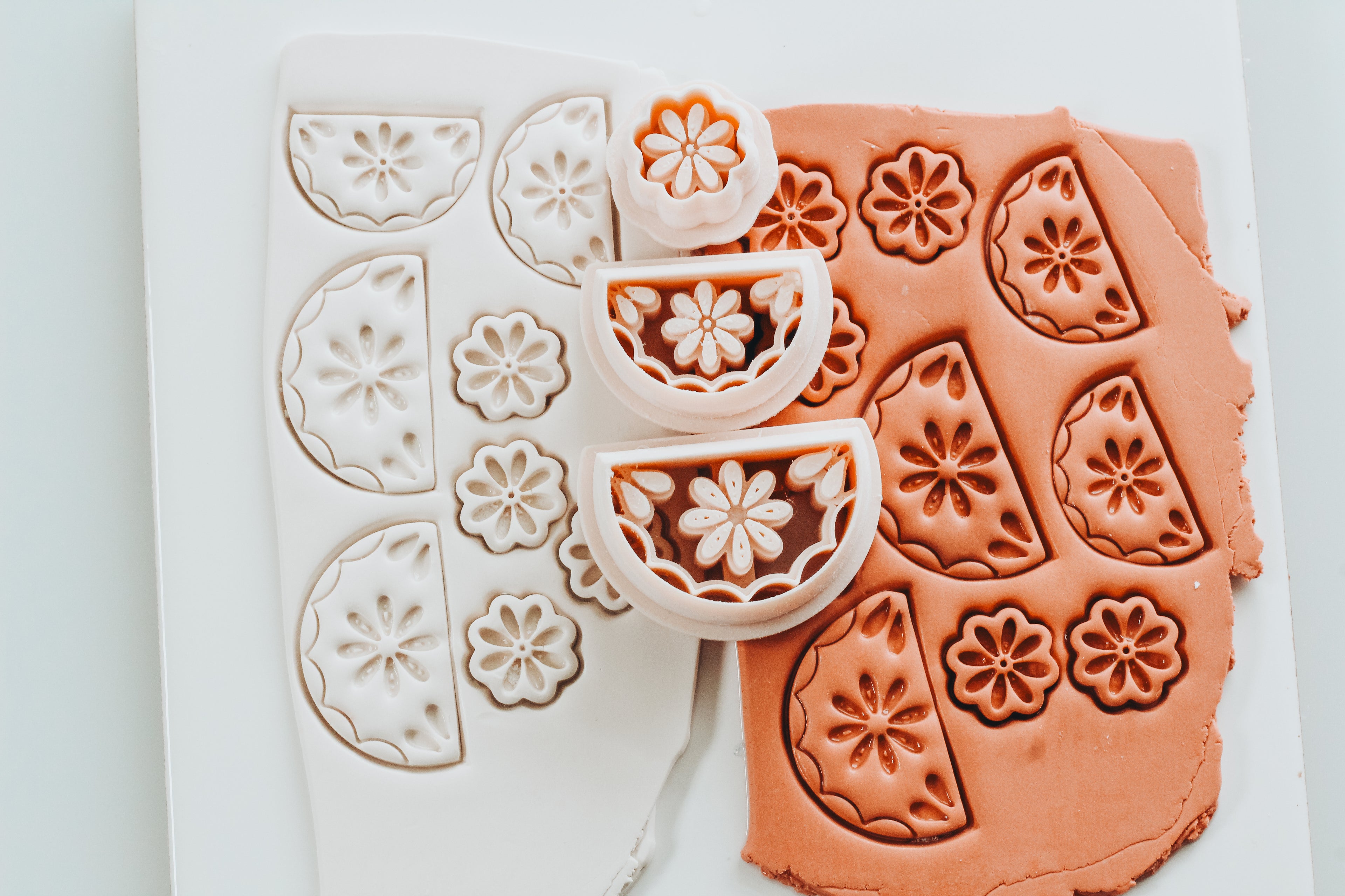 Isabella  - Mexican Talavera Inspired 3 Piece Set Clay Cutter