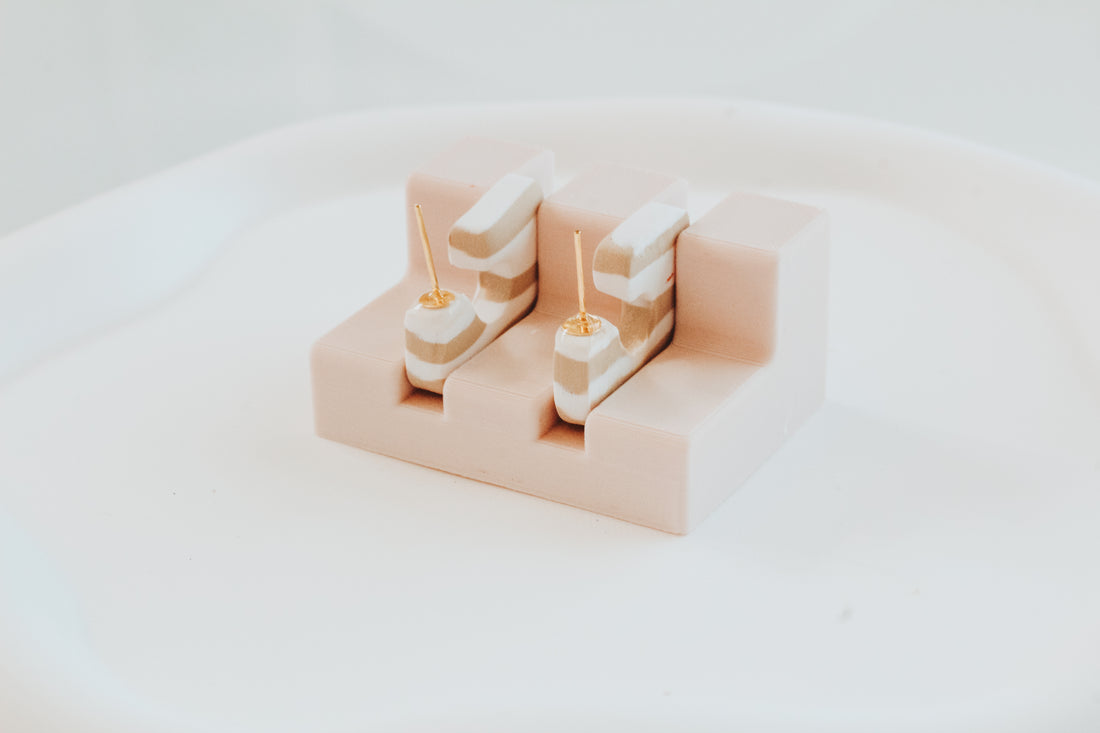 Small Hoop / Huggie Tray (Designed for Hoops 5mm Thick or Less)