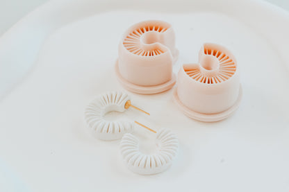 Double Ribbed Hoop / Huggie Clay Cutter Mirrored Set