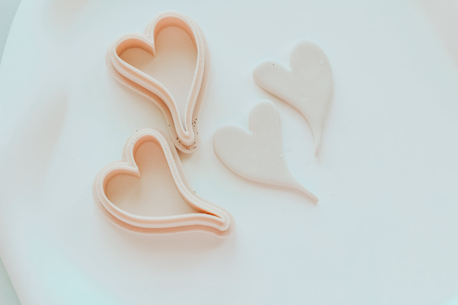 Basic Wavy Heart Stud Clay Cutter Set