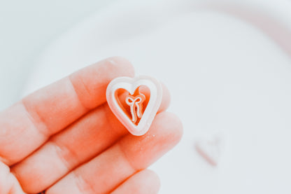 Sweet Heart Bow Stud Clay Cutter