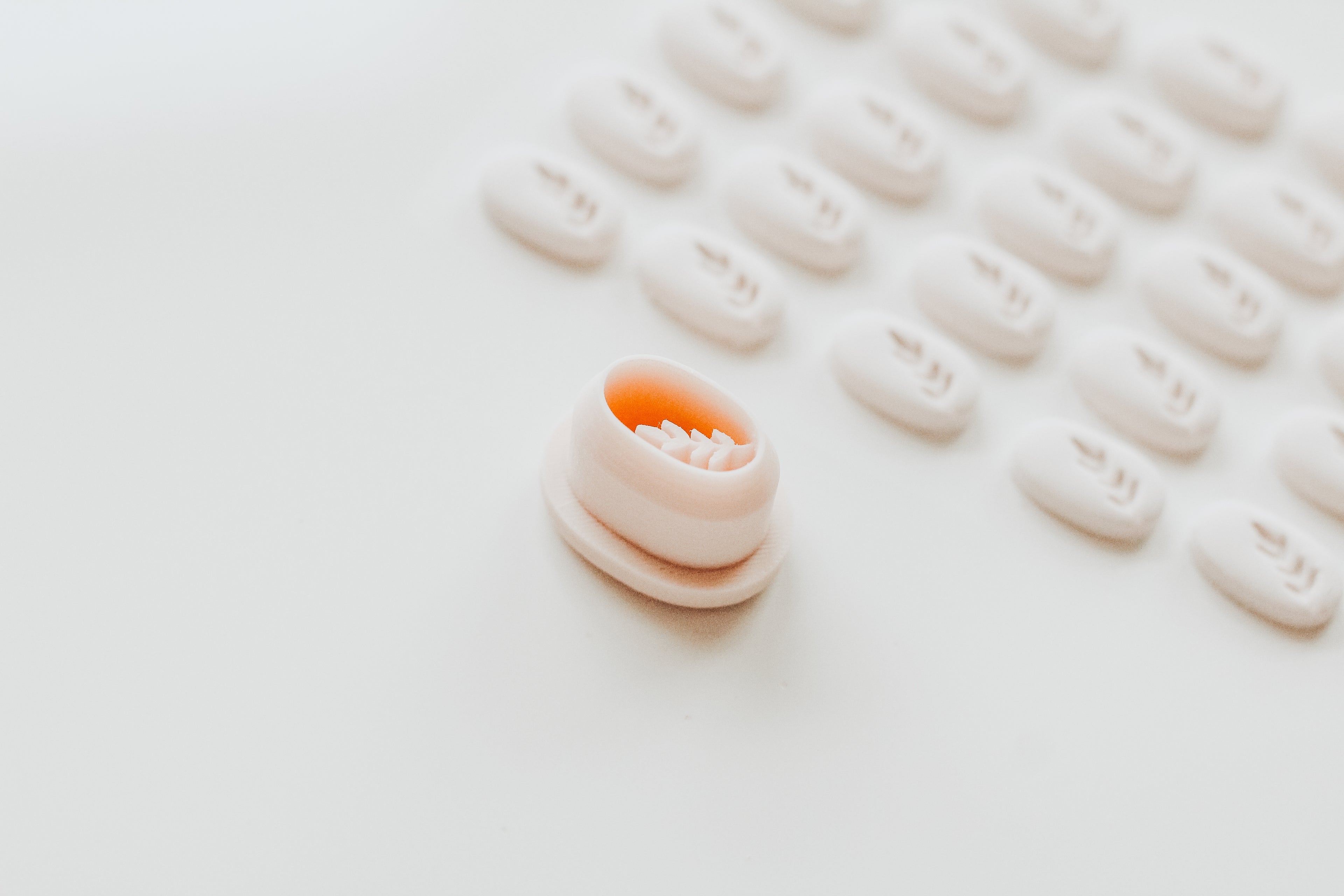 Stem Charm Extra Dainty Precision Clay Cutter Mirror Set