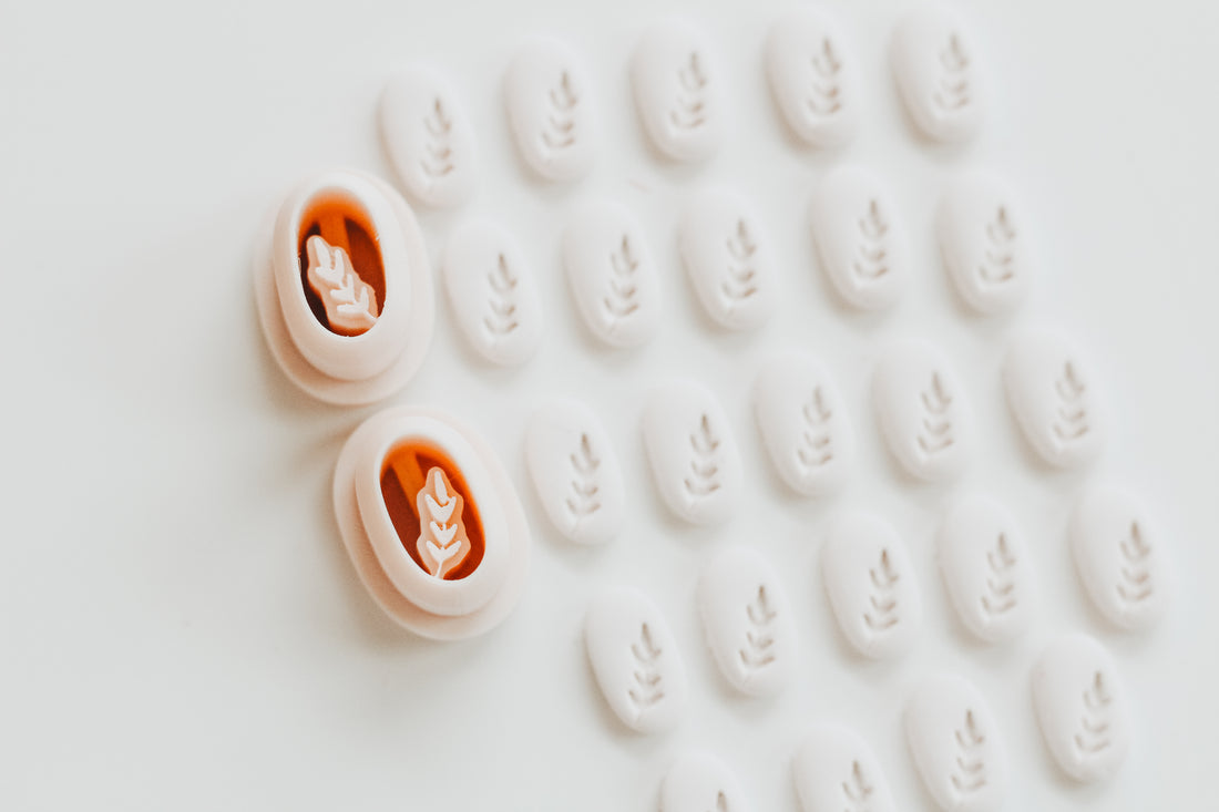 Stem Charm Extra Dainty Precision Clay Cutter Mirror Set