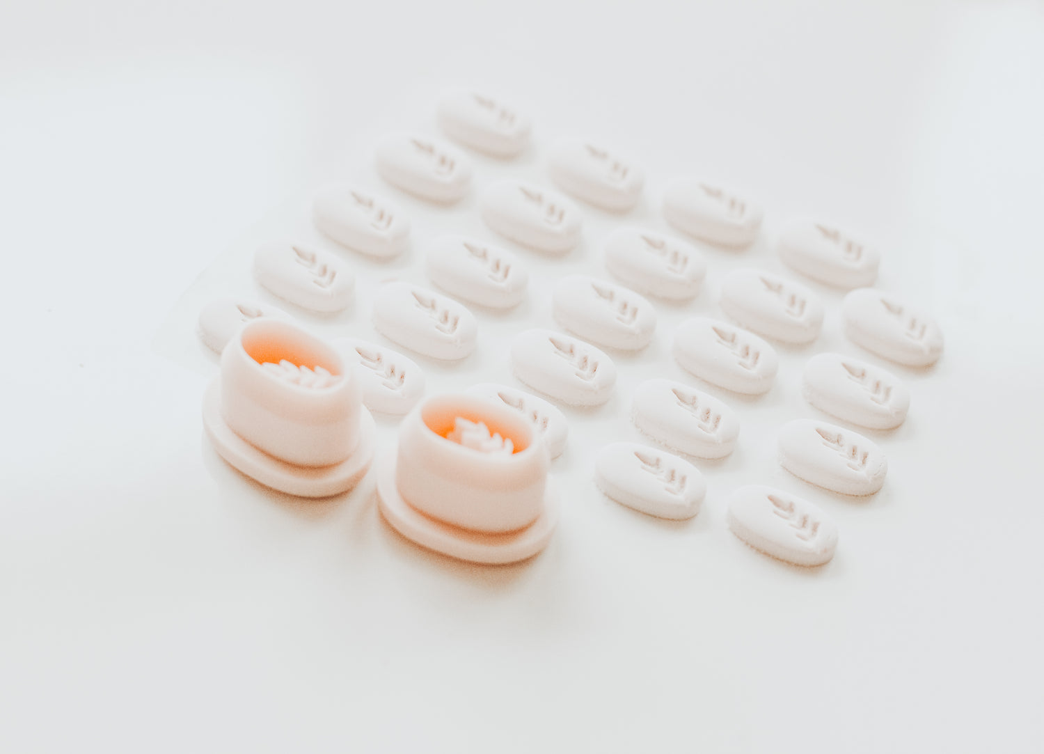 Stem Charm Extra Dainty Precision Clay Cutter Mirror Set