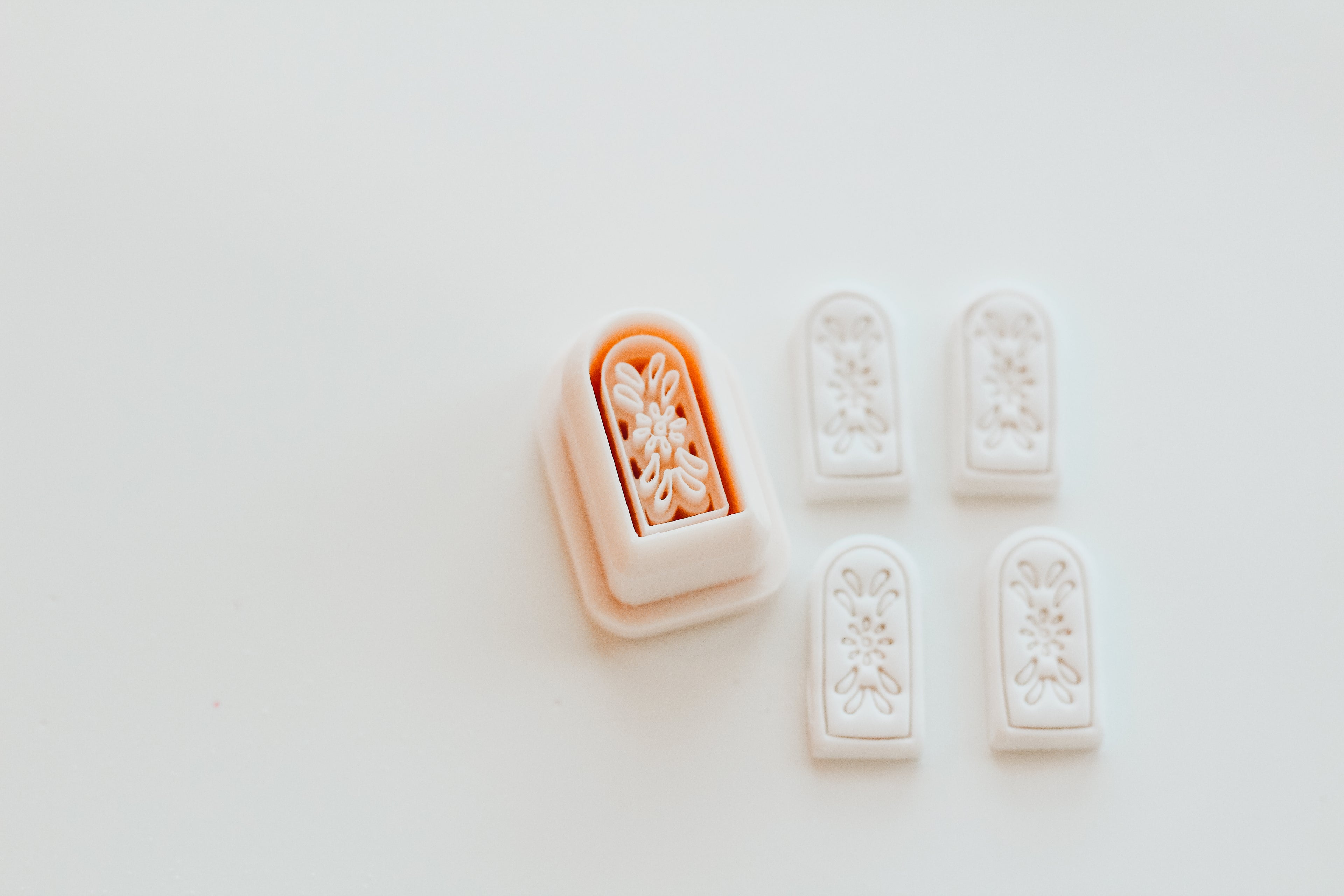 Willow Charm Extra Dainty Precision Clay Cutter Mirror Set