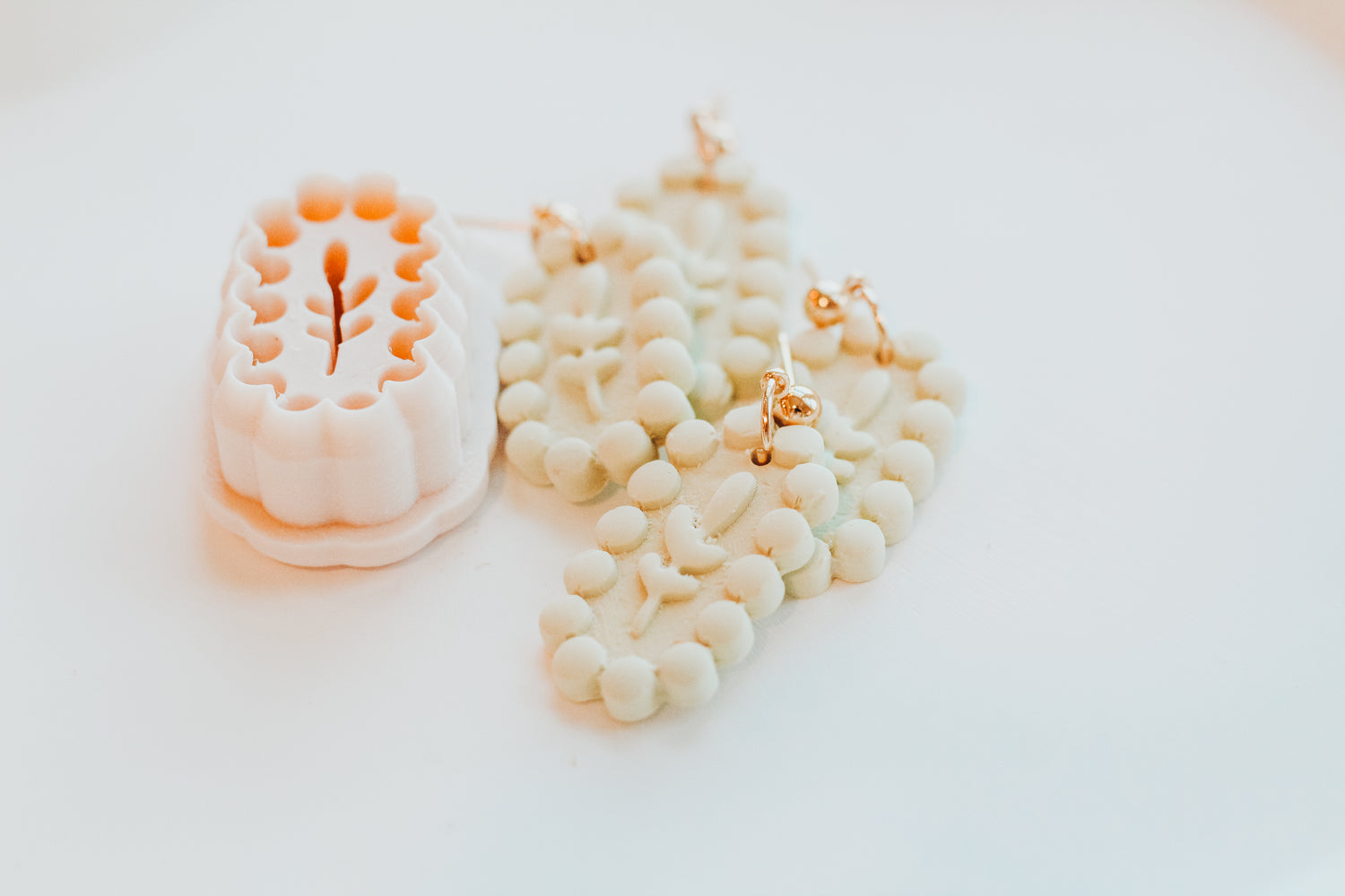 Bubble Stem Clay Cutter