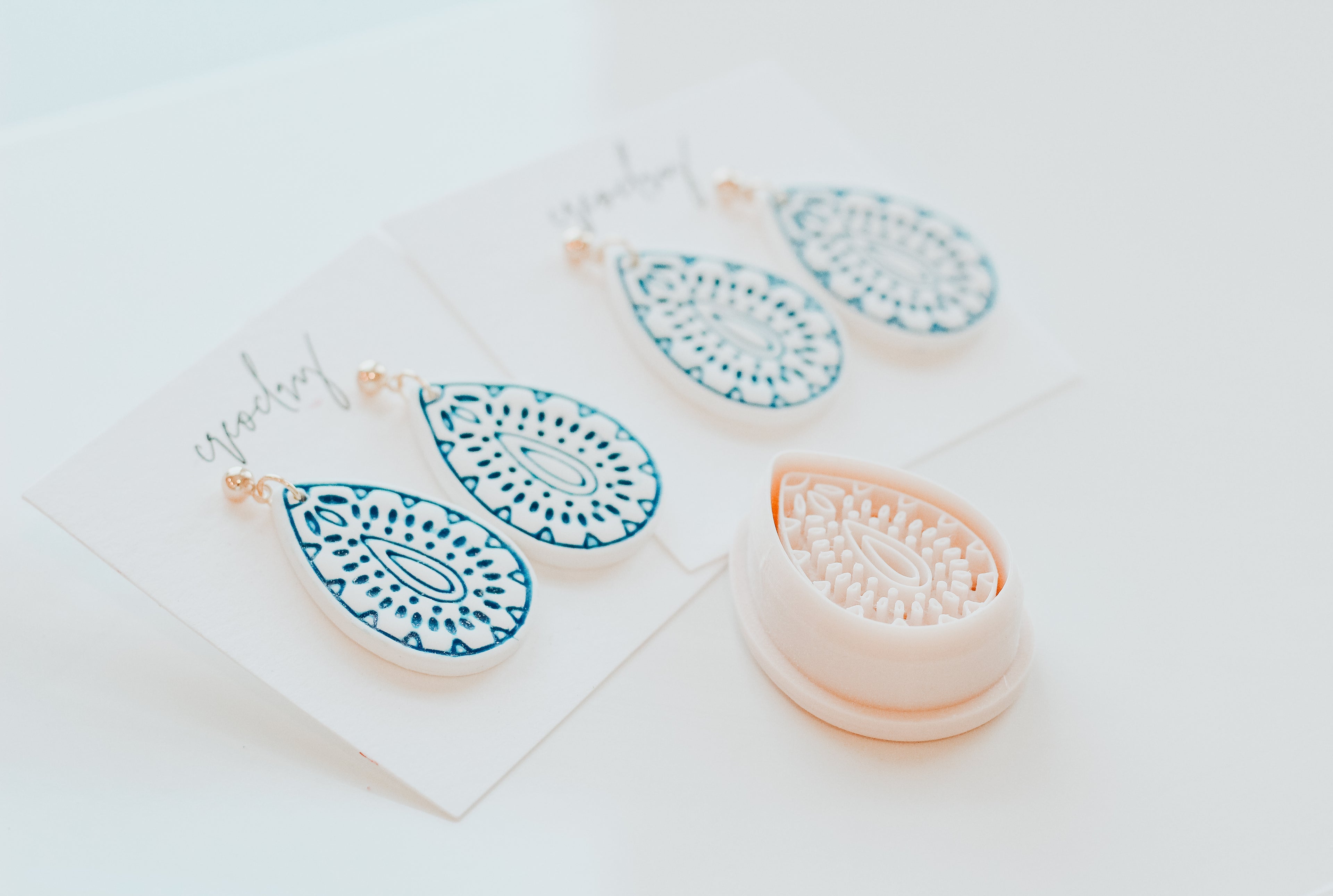 Naviah Boho Summer Drop Clay Cutter