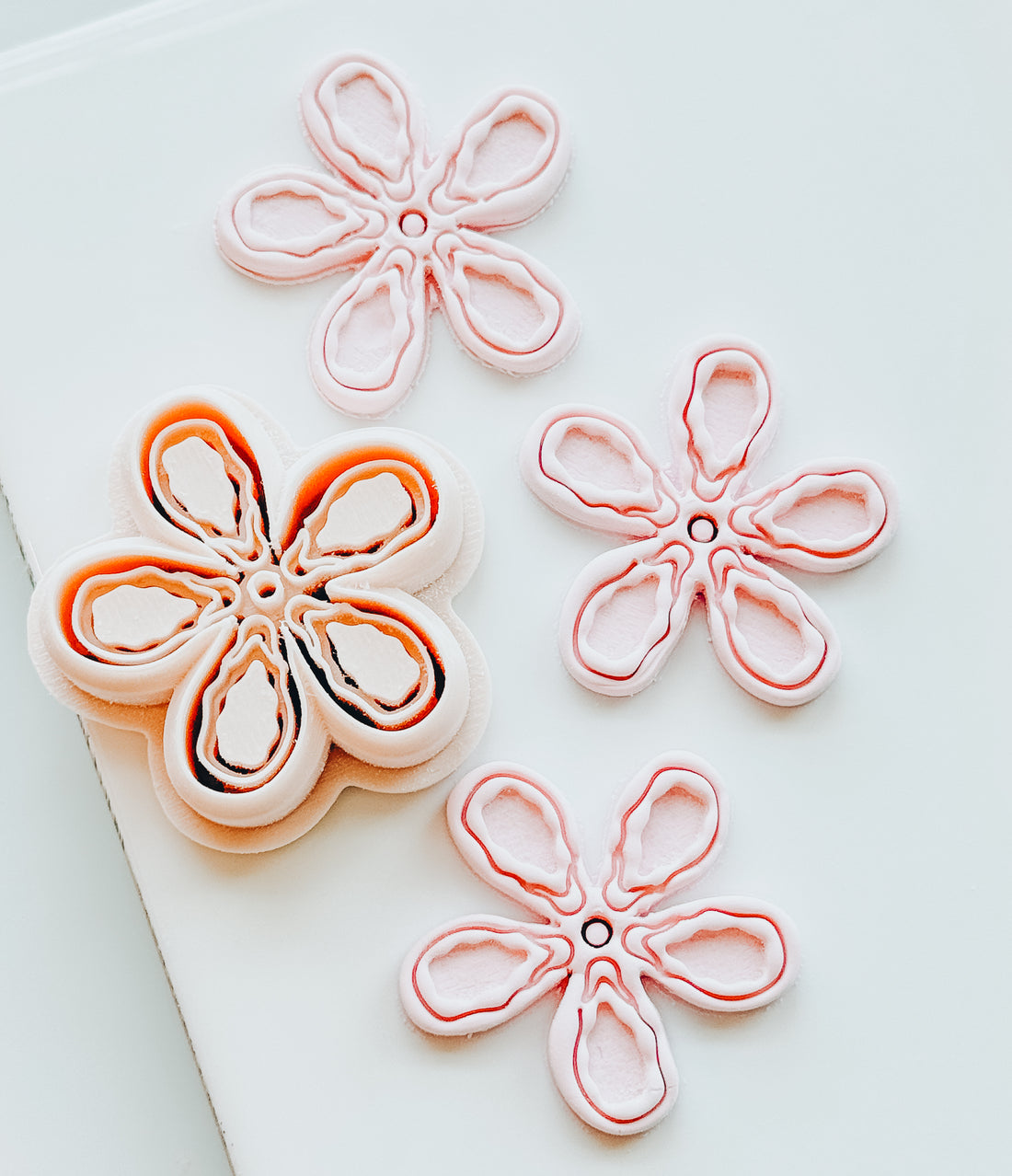 Nixie Oyster Flower Shell Clay Cutter