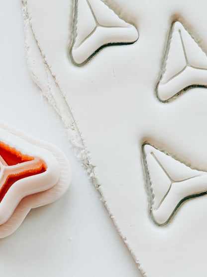 Shark Tooth Stud Clay Cutter