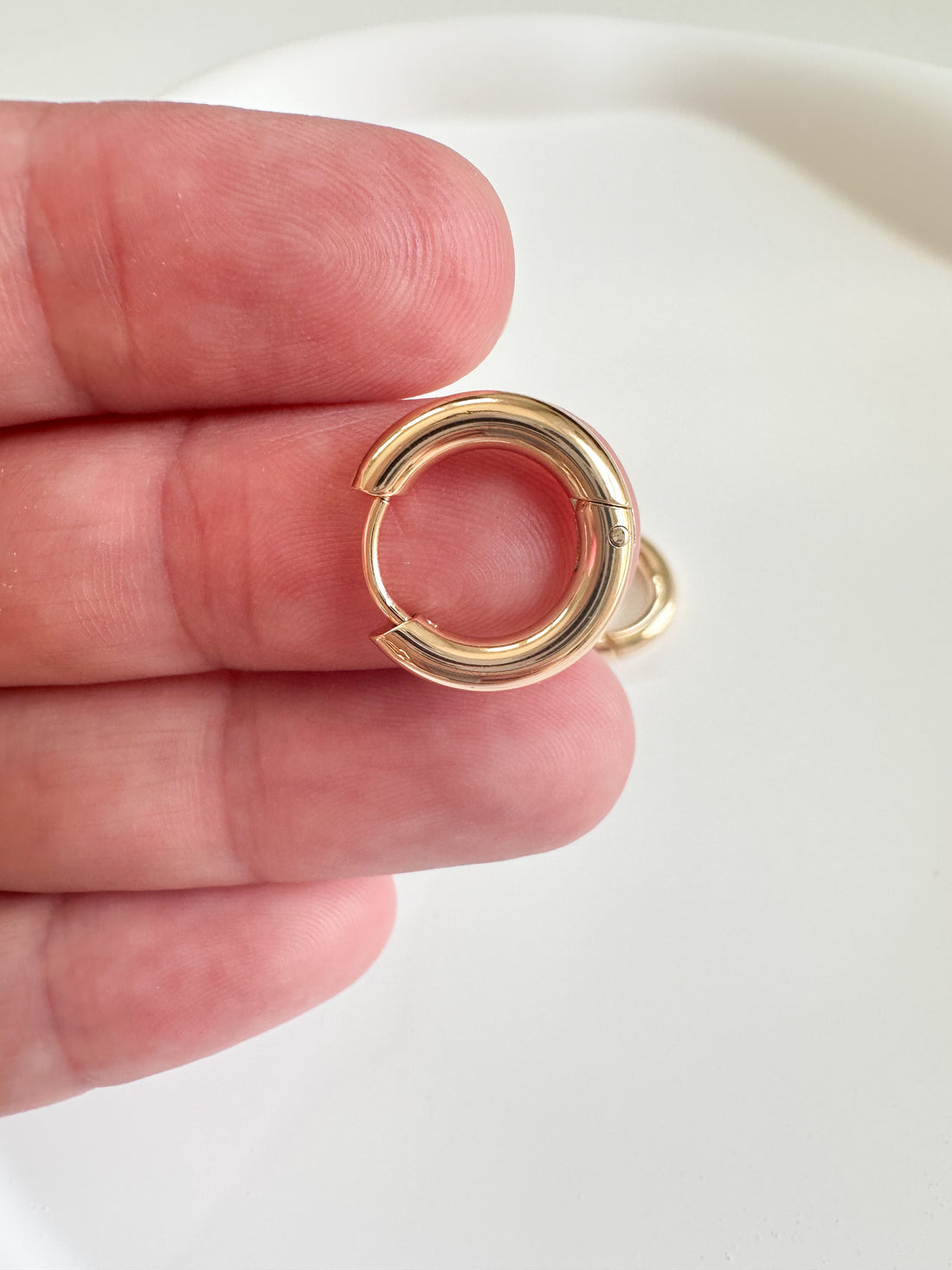 Chunky Gold Lever Back Hoop (2 Pieces)