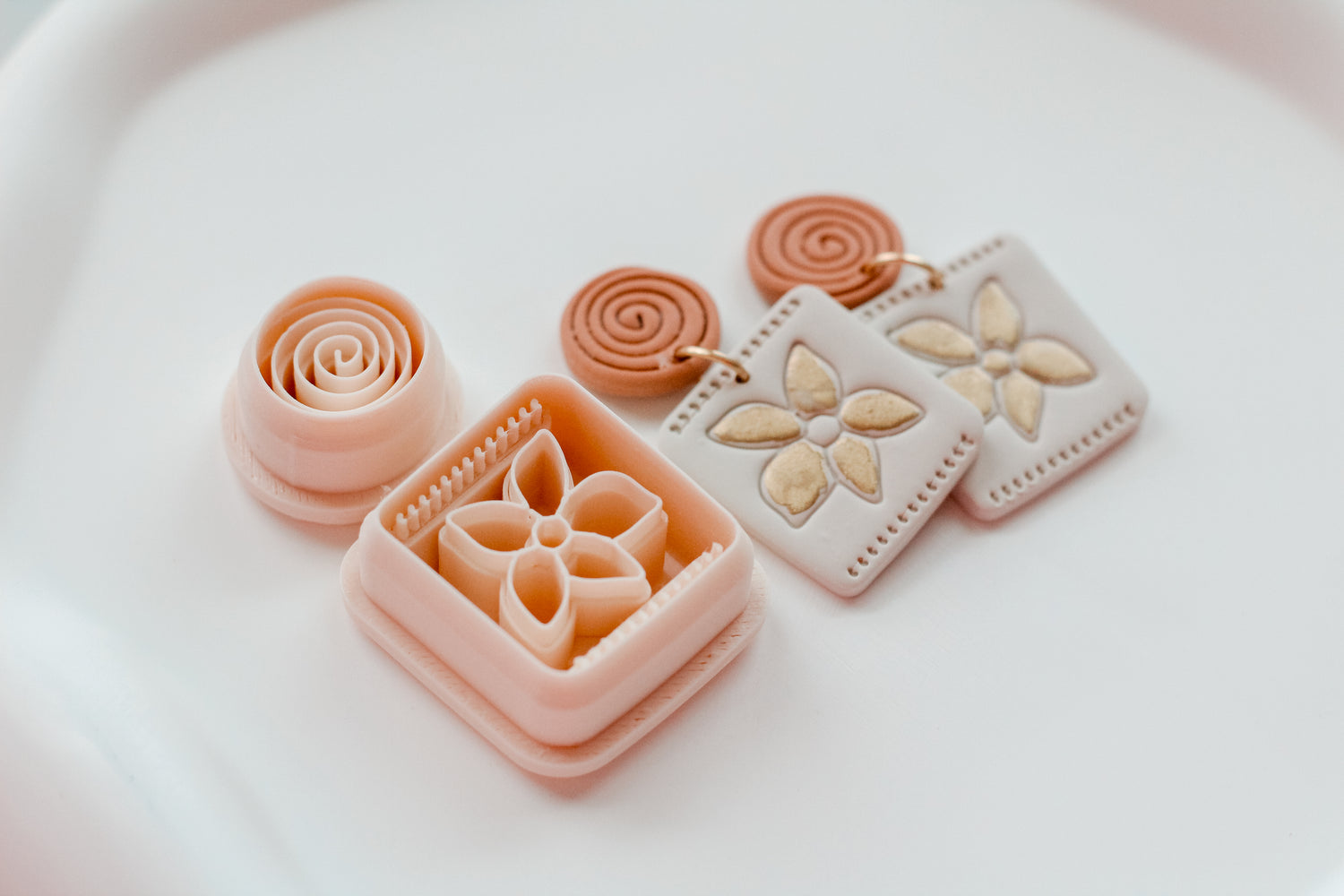 Lush &amp; Wild 8 - Two Piece Clay Earring Cutter