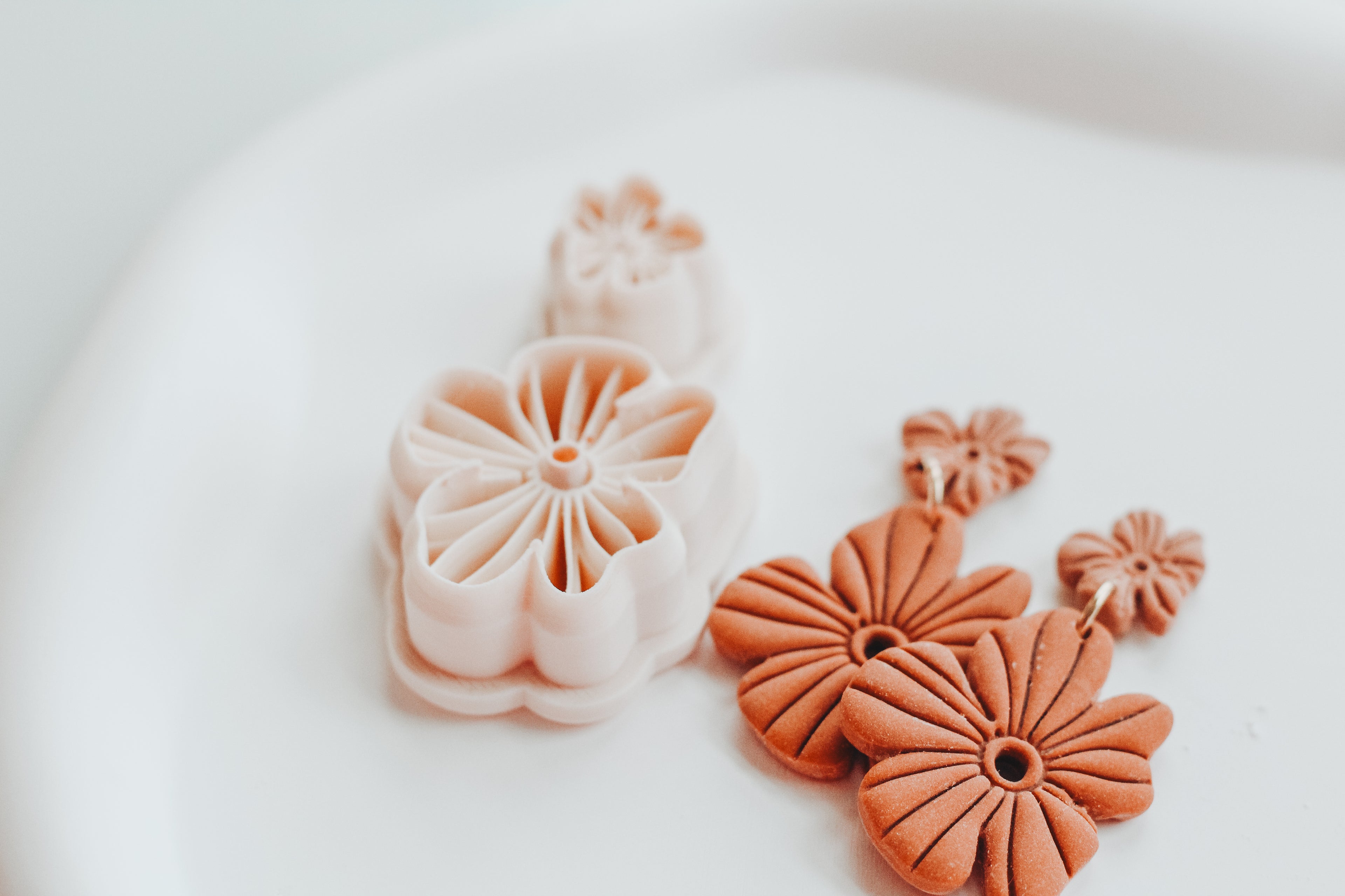 Lush &amp; Wild Floral - Two Piece Clay Earring Cutter