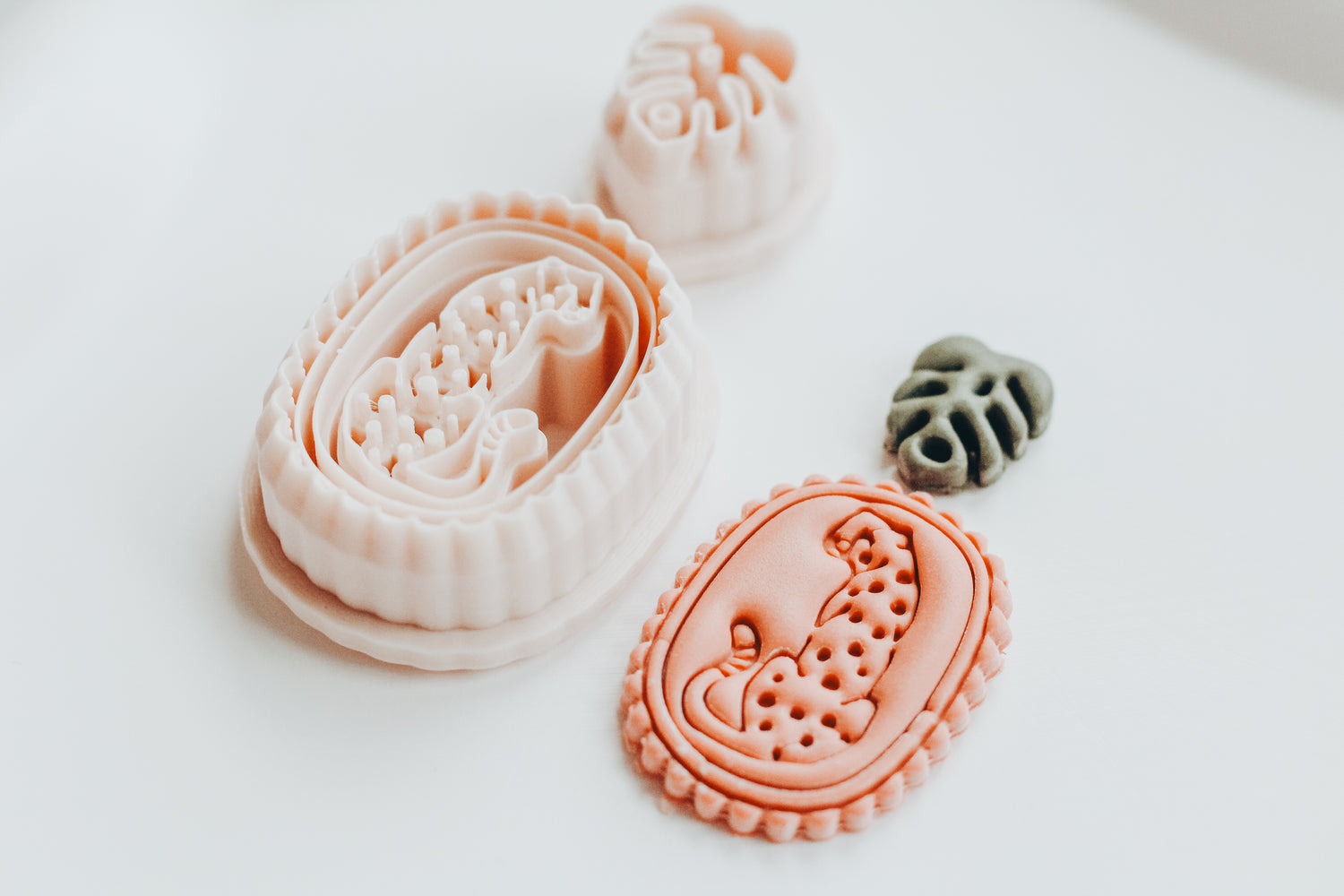 Lush &amp; Wild Cheetah 1 - Two Piece Clay Earring Cutter