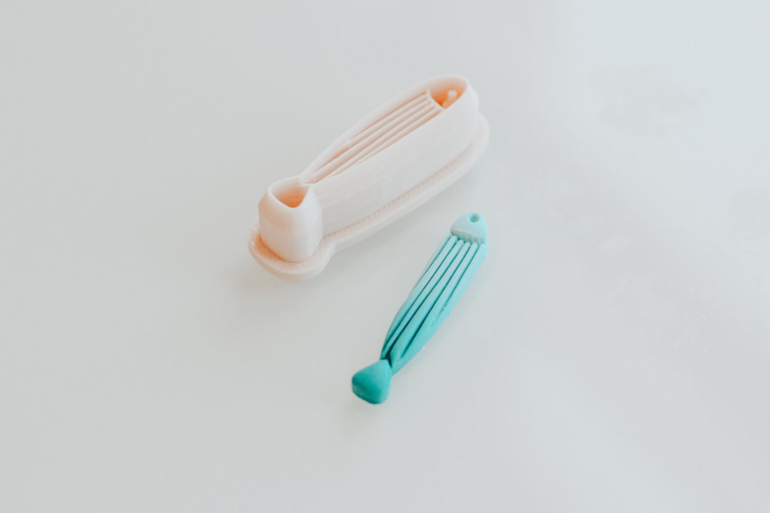 Skinny Ribbed Fish Forever Shells Clay Cutter