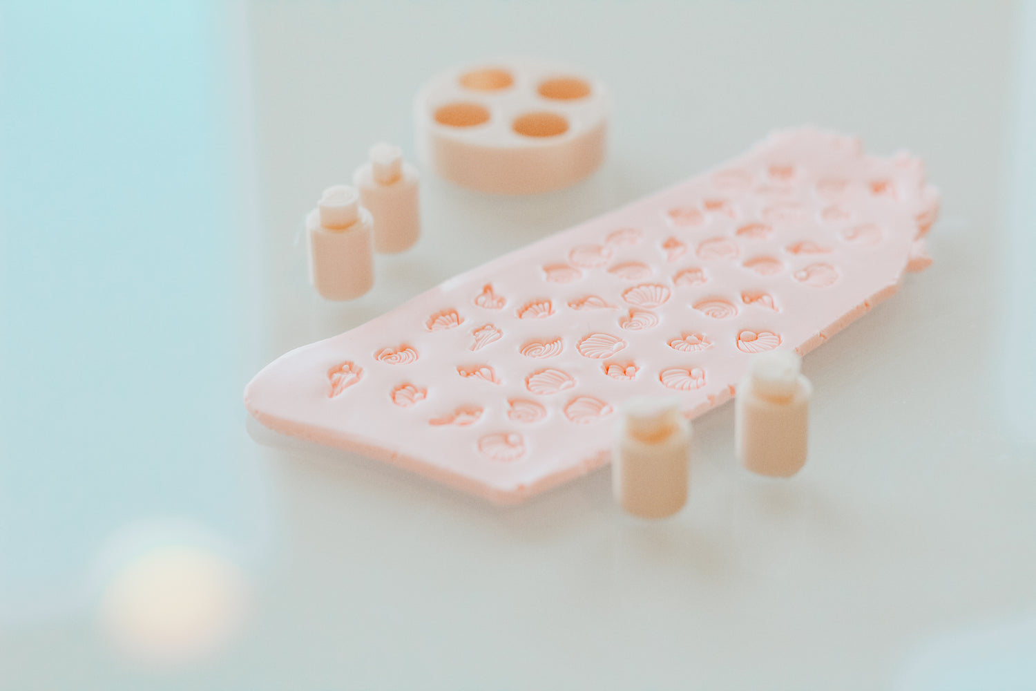 Micro Shell Stamp Pack - 4 Stamps &amp; Holder