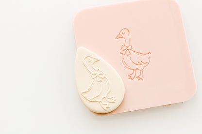 Goose &amp; Bow Clay Acrylic Texture Plate