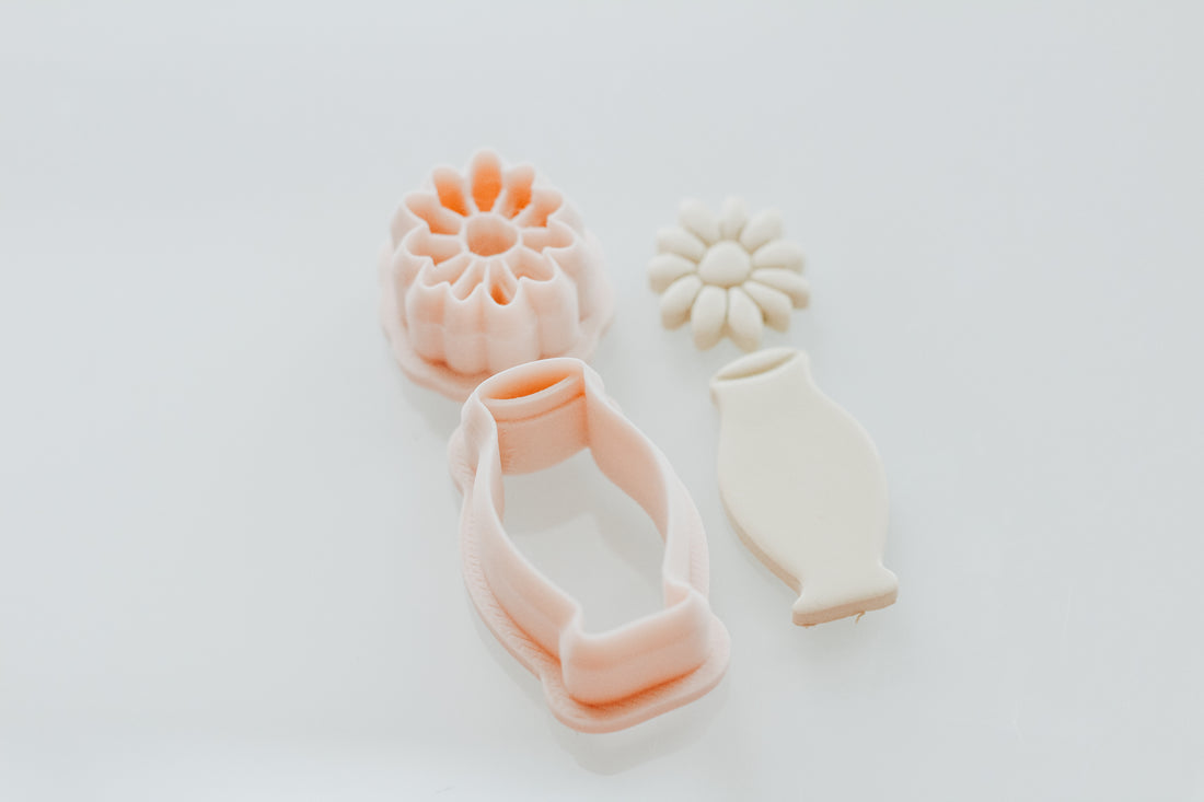 Garden Party Vase &amp; Flower Clay Cutter