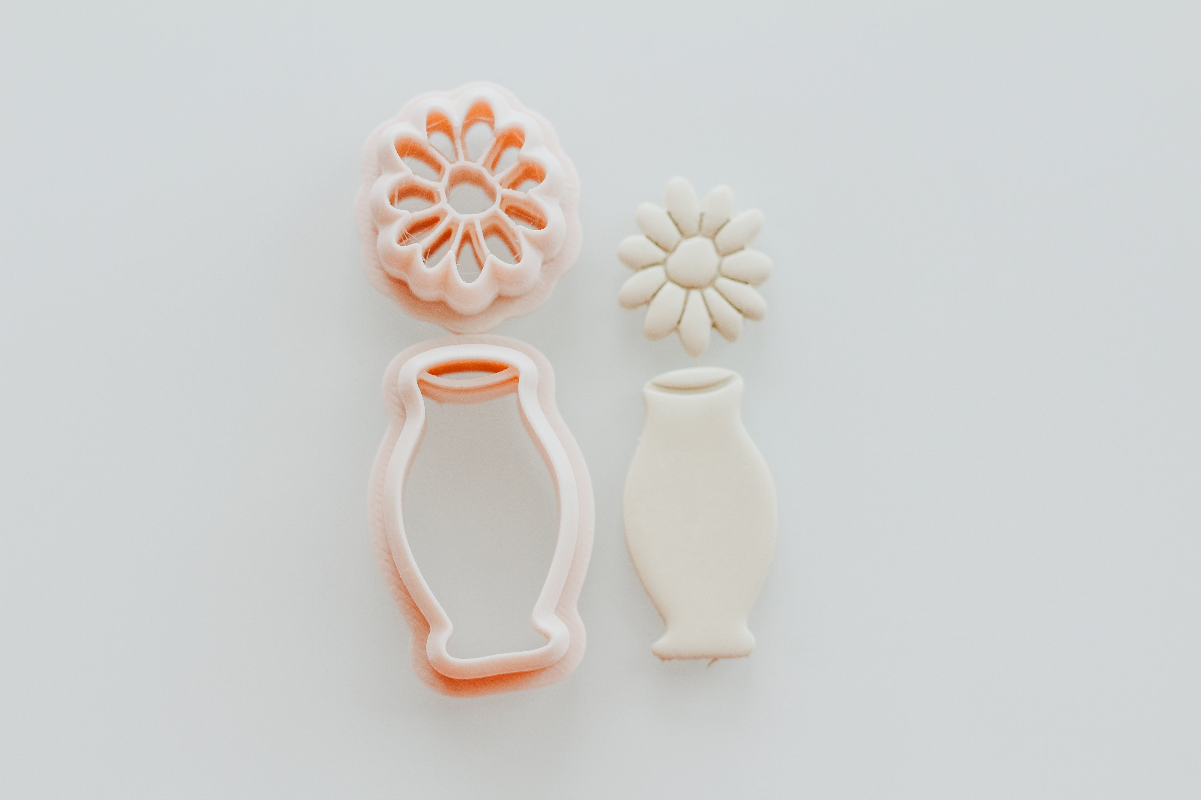 Garden Party Vase &amp; Flower Clay Cutter