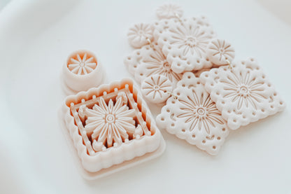 Daisy Blossom Bloom Clay Cutter Set