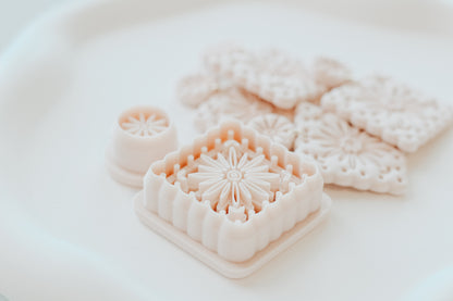 Daisy Blossom Bloom Clay Cutter Set