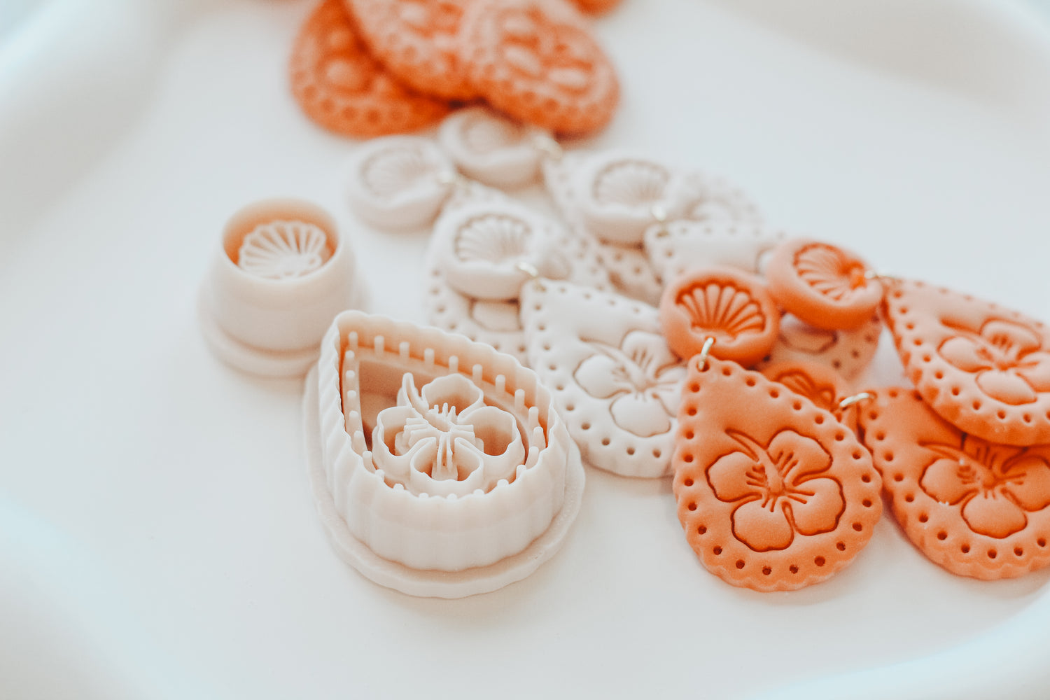 Hibiscus Dots &amp; Bloom Clay Cutter Set