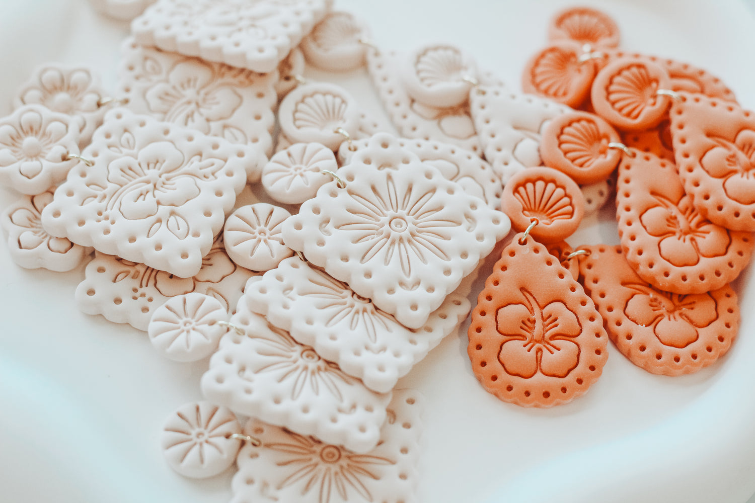 Hibiscus Dots &amp; Bloom Clay Cutter Set