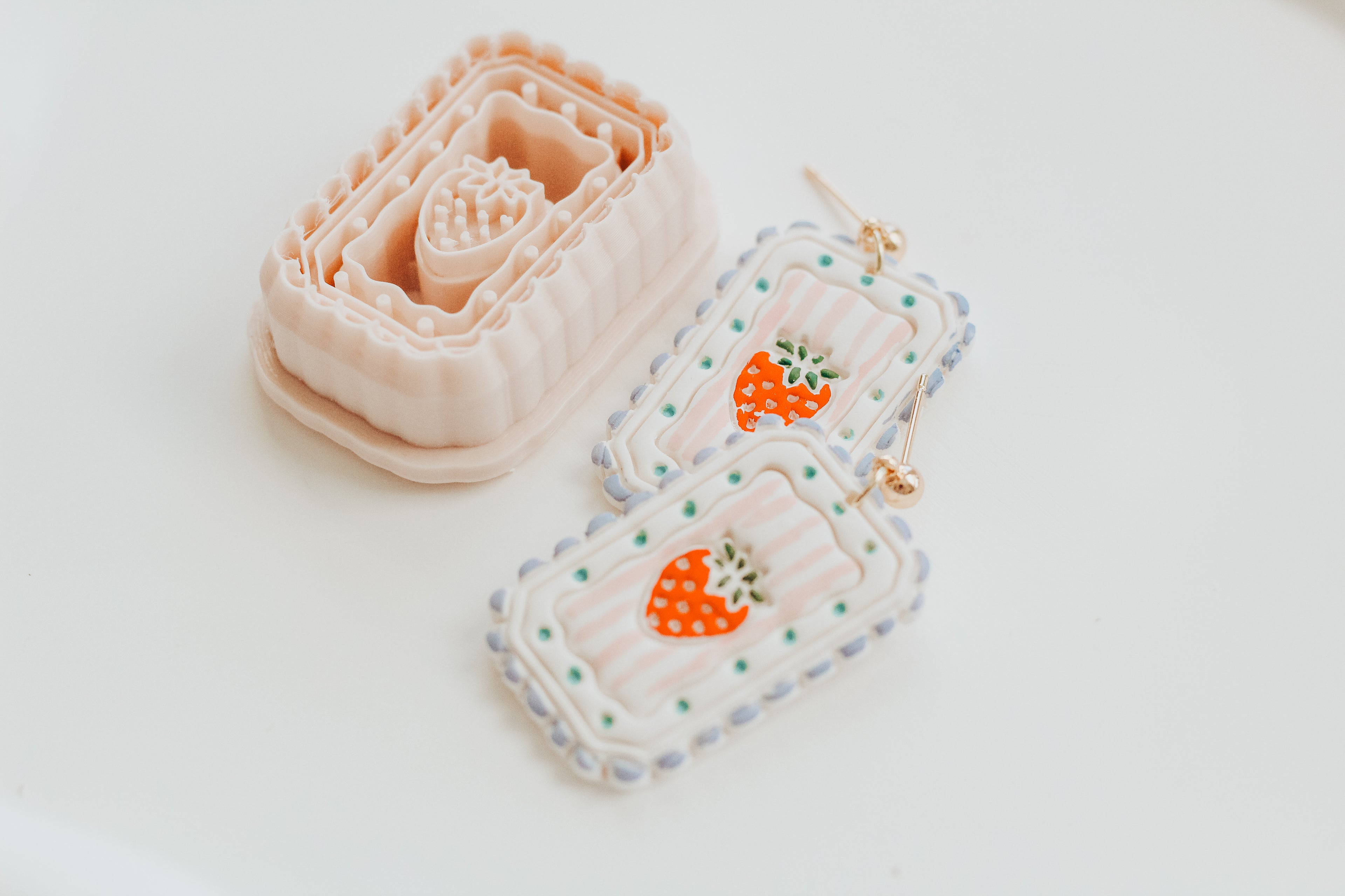 Berry Sweet Strawberry Clay Cutter Set